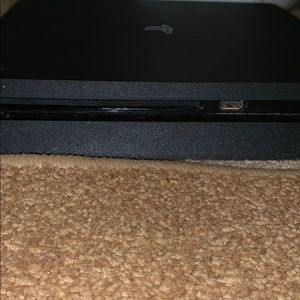 PlayStation 4 Slim